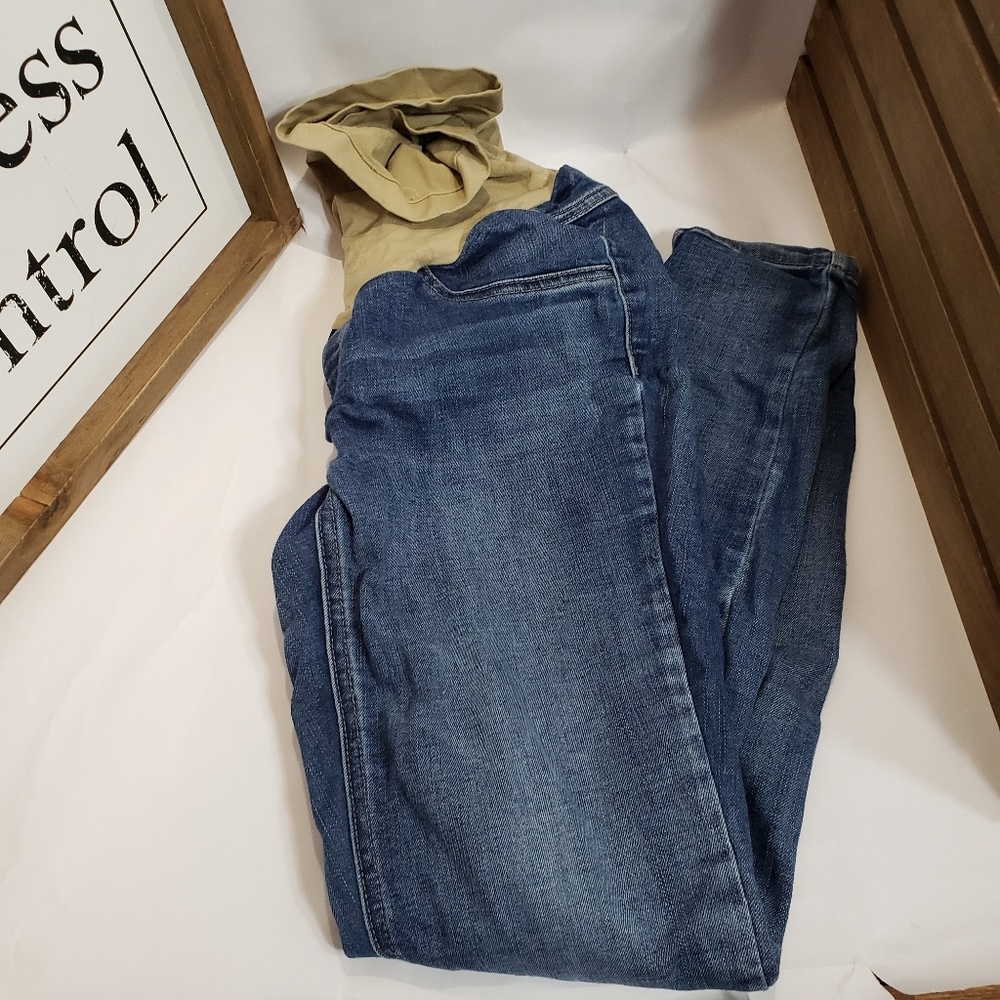 Jessica Simpson maternity jeans